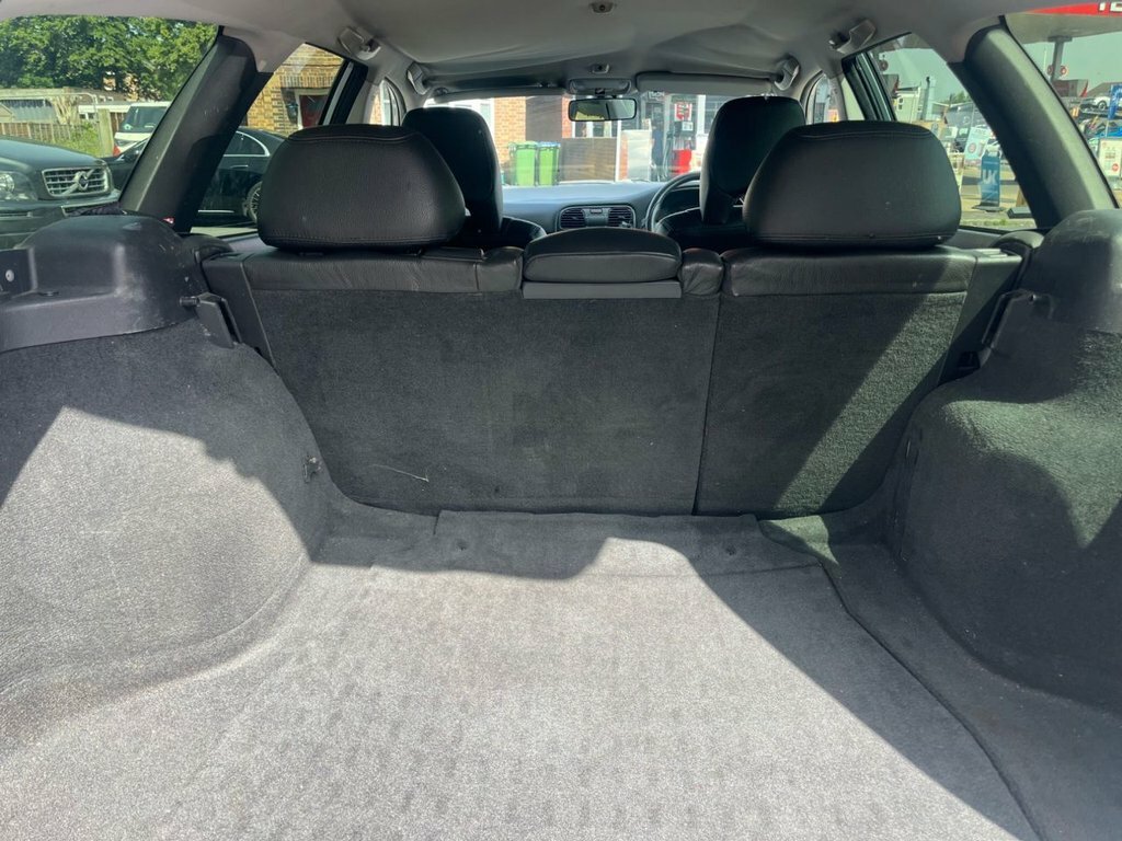 Volvo V40 1.6 S Silver #13