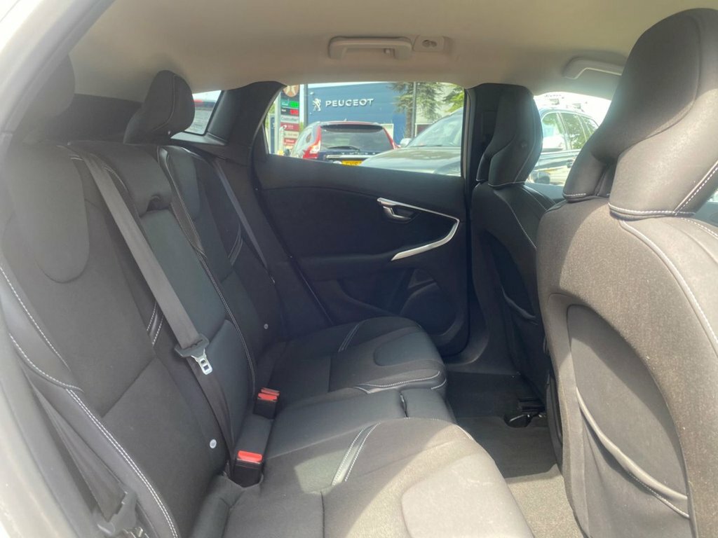 Volvo V40 2.0 D3 Es Nav 2012 Grey #14