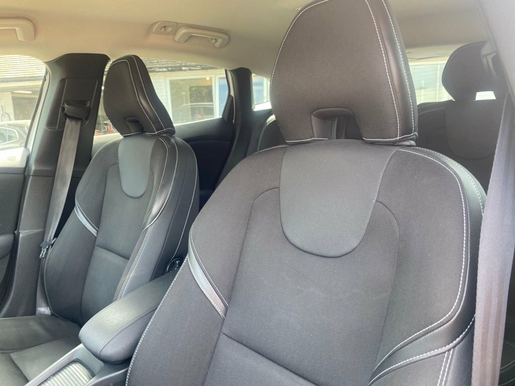 Volvo V40 2.0 D3 Es Nav 2012 Grey #8