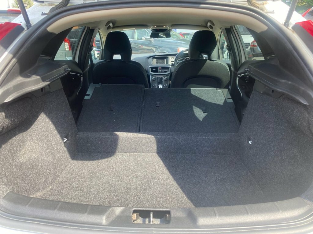 Volvo V40 2.0 D3 Es Nav 2012 Grey #42
