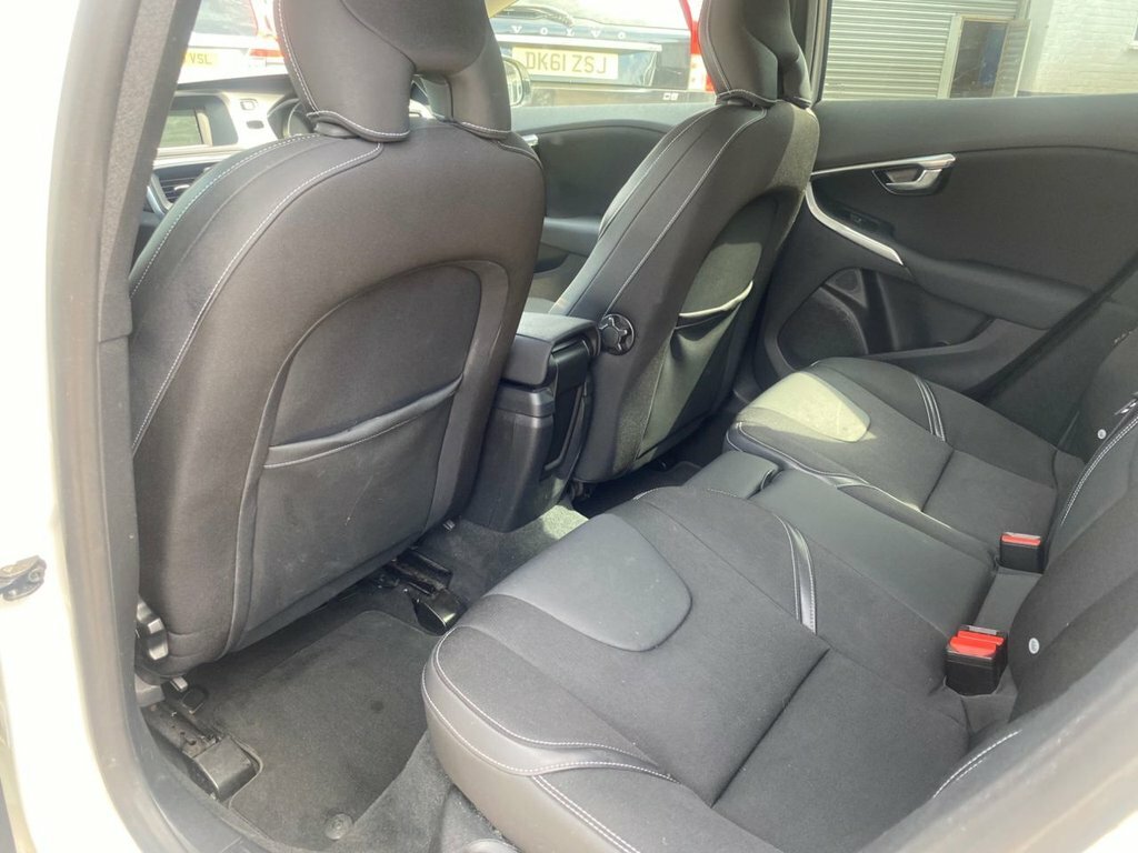Volvo V40 2.0 D3 Es Nav 2012 Grey #23