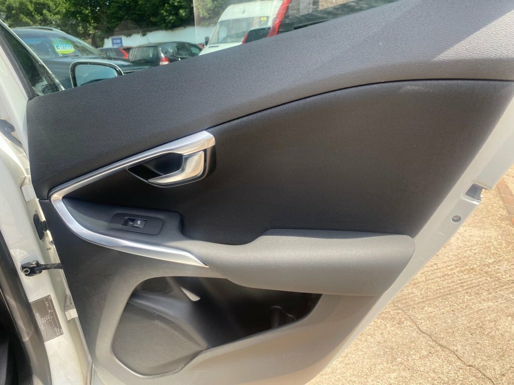 Volvo V40 2.0 D3 Es Nav 2012 Grey #38