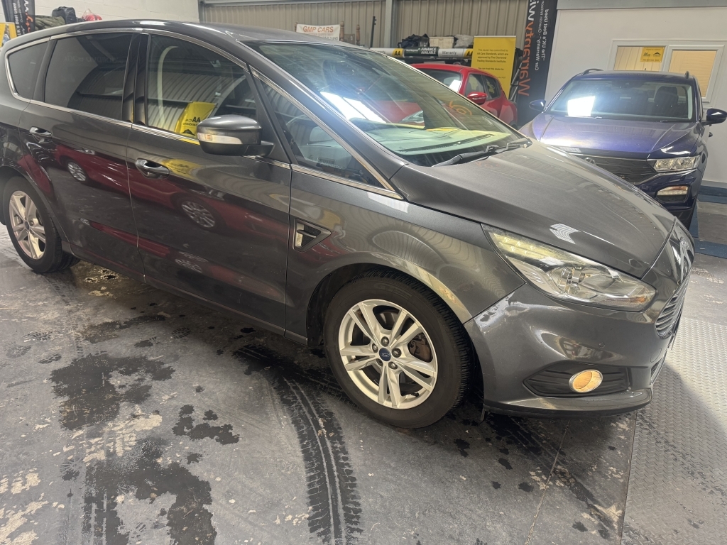 Ford S-Max 2.0 Titanium Tdci Semi #2