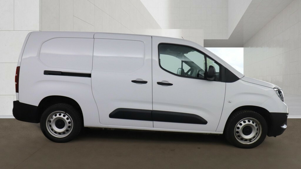 Vauxhall Combo Panel Van 1.5 Turbo D 2300 Prime 2023 DV23KXP White #5