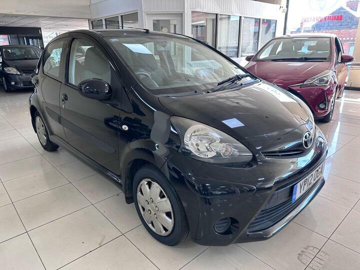 Toyota Aygo 1.0 Vvt-i Ice Euro 5 YP12OGA Black #2