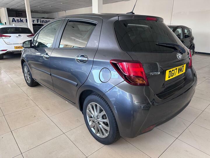 Toyota Yaris 1.33 Dual Vvt-i Icon Euro 6 DG17WMD Grey #5
