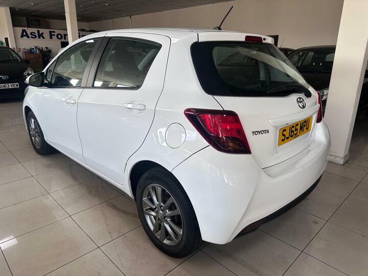 Toyota Yaris 1.33 Dual Vvt-i Icon Euro 5 Euro 5 SJ65MPU White #5