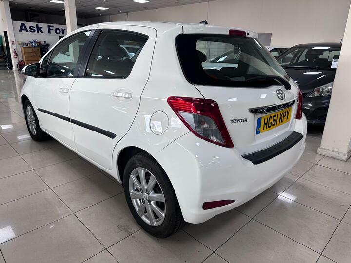 Toyota Yaris 1.33 Dual Vvt-i T Spirit Multidrive S Euro 5 HG61KPV White #5
