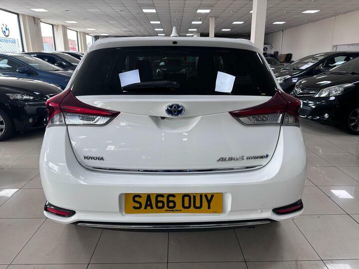 Toyota Auris 1.8 Vvt-h Design Cvt Euro 6 Ss White #3