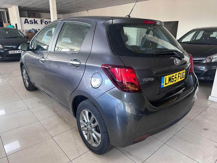 Toyota Yaris 1.33 Dual Vvt-i Icon Euro 5 Euro 5 LM65FUG Grey #3