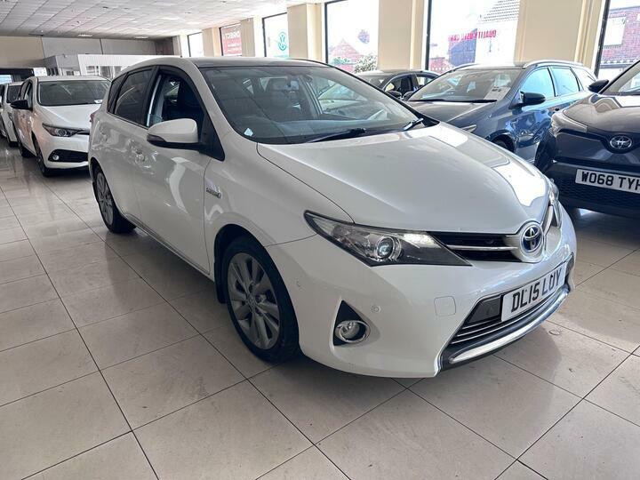 Toyota Auris 1.8 Vvt-h Excel Cvt Euro 5 Ss White #2