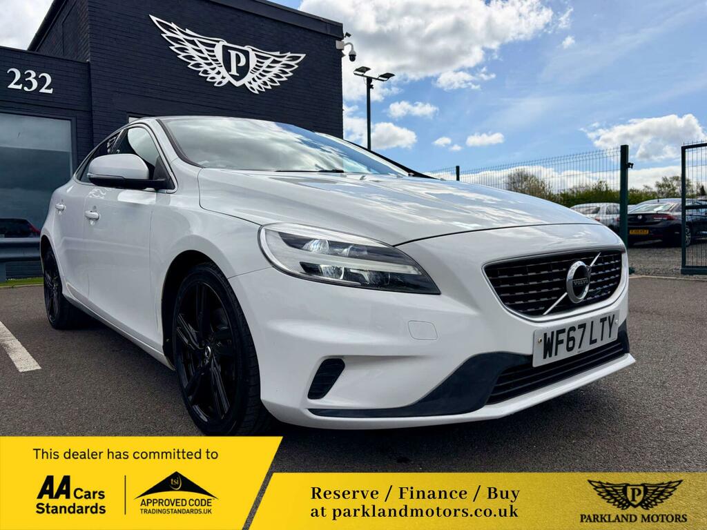 Volvo V40 2.0 T3 R-design Pro Euro 6 Ss White