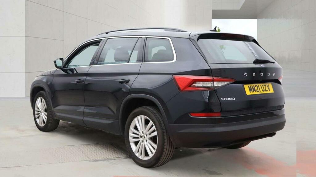 Skoda Kodiaq 1.5 Tsi Act Se L Euro 6 Ss 7 Seat MM21UZV Black #3