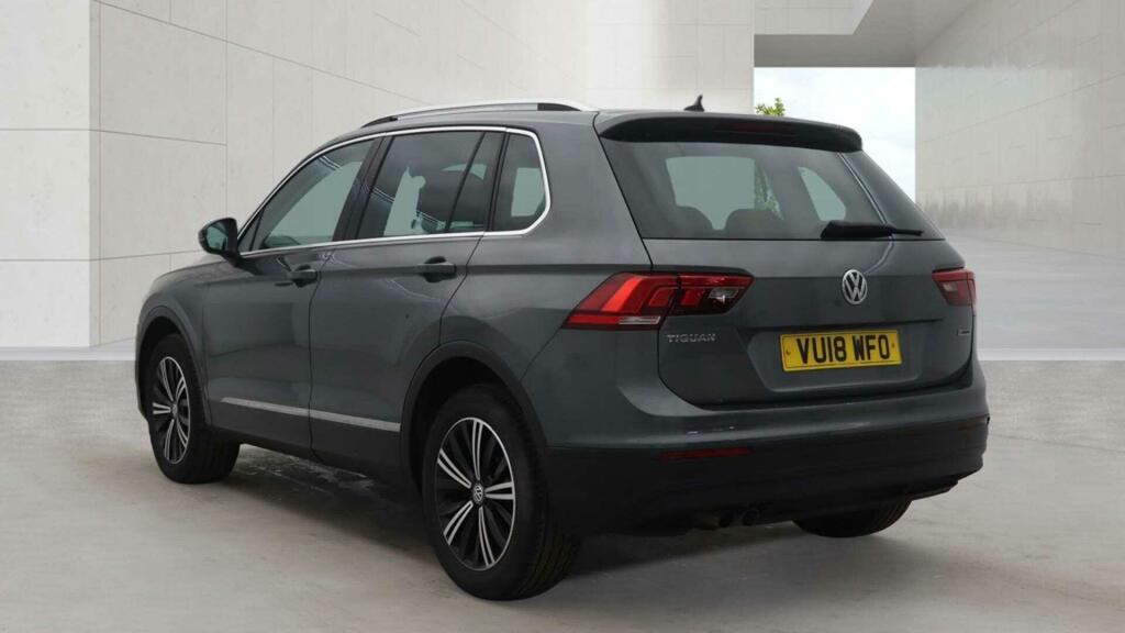 Volkswagen Tiguan 2.0 Tdi Se Navigation 4Motion Euro 6 Ss VU18WFO Grey #3