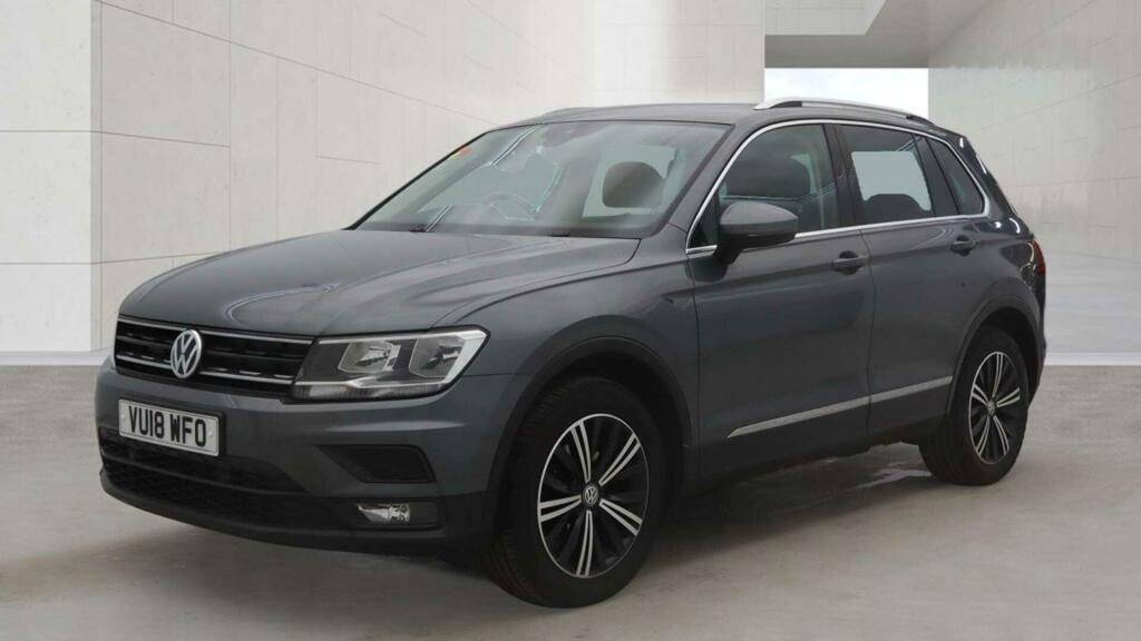 Volkswagen Tiguan 2.0 Tdi Se Navigation 4Motion Euro 6 Ss VU18WFO Grey #2