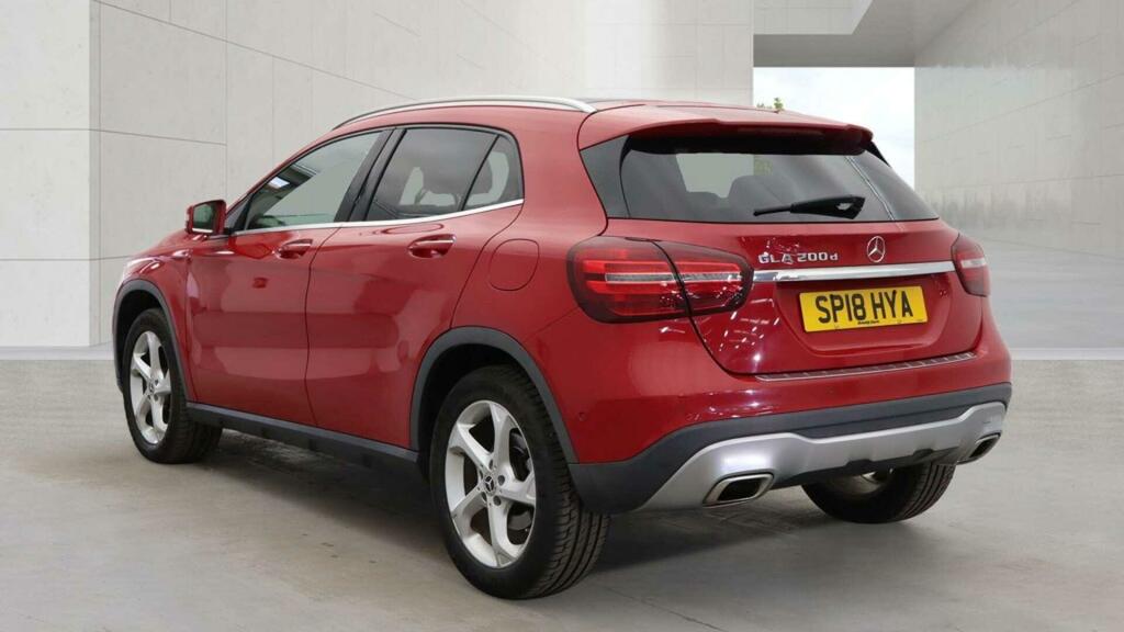 Mercedes-Benz GLA Class 2.1 Gla200d Sport Premium Plus Euro 6 Ss SP18HYA Red #2