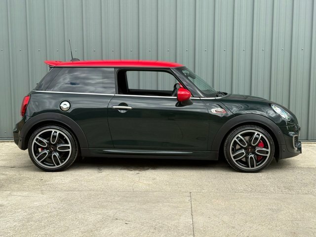 Mini Hatch Cooper Works 2.0 Hatchback PK69AWV Green #2