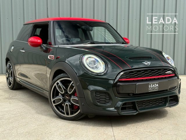 Mini Hatch Cooper Works 2.0 Hatchback Green