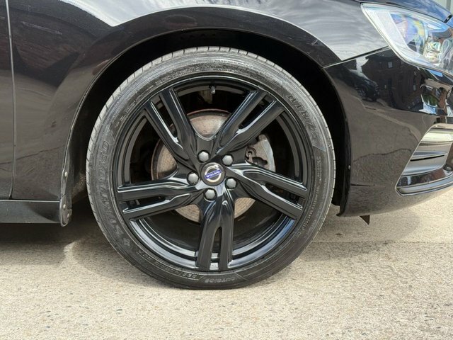 Volvo V60 Lux Nav 2.0 D3 KW67MKC Black #4