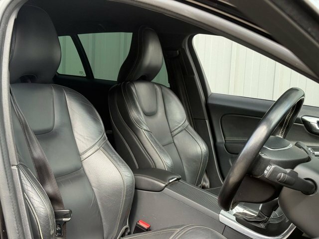 Volvo V60 Lux Nav 2.0 D3 KW67MKC Black #6