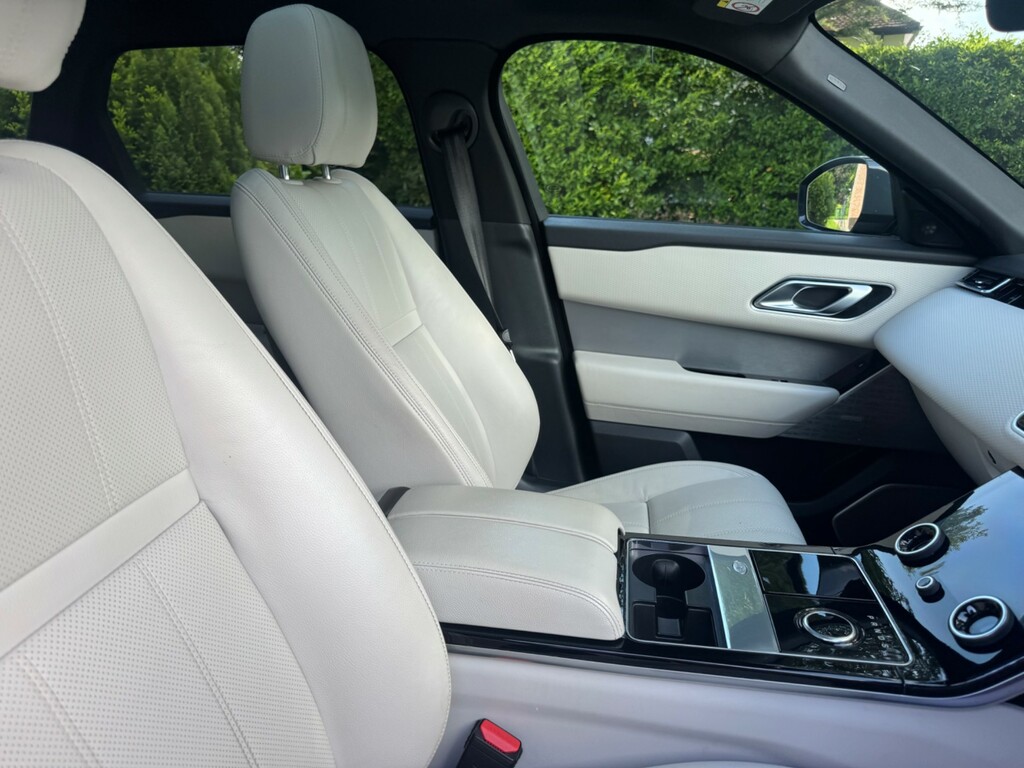 Land Rover Range Rover Velar Estate OE69SXN Silver #2