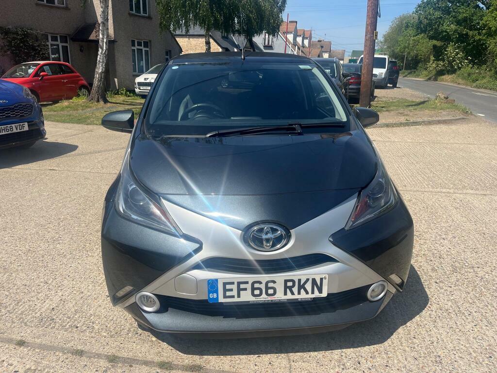 Toyota Aygo 1.0 Vvt-i X-clusiv 2 X-wave X-shift Euro 6 EF66RKN Grey #2