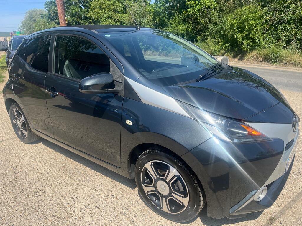 Toyota Aygo 1.0 Vvt-i X-clusiv 2 X-wave X-shift Euro 6 Grey