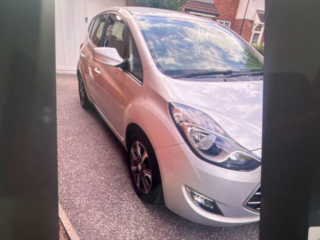 Hyundai Ix20 1.4 Blue Drive Se Euro 6 S S Silver