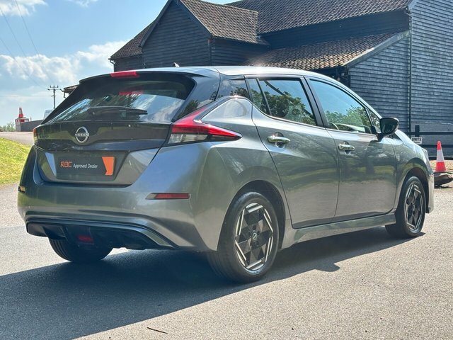 Nissan Leaf Acenta Hatchback LP72OEC Grey #4