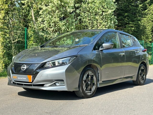 Nissan Leaf Acenta Hatchback LP72OEC Grey #3