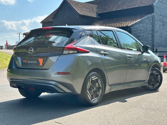Nissan Leaf Acenta Hatchback LP72OEC Grey #2