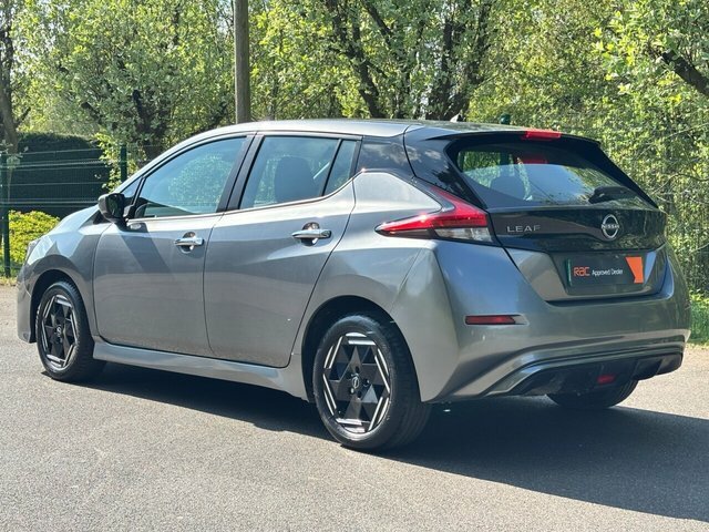 Nissan Leaf Acenta Hatchback LP72OEC Grey #6