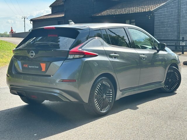 Nissan Leaf N-connecta Hatchback DS72LNF Grey #2