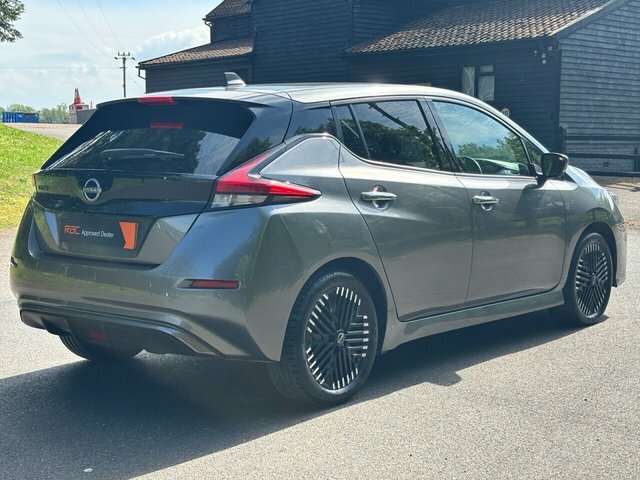 Nissan Leaf N-connecta Hatchback DS72LNF Grey #4