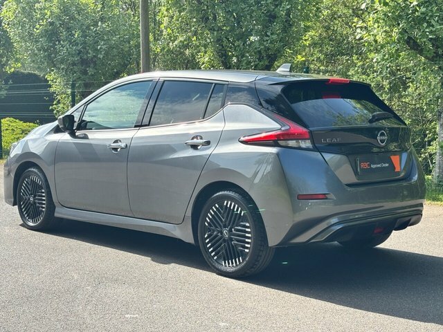 Nissan Leaf N-connecta Hatchback DS72LNF Grey #6