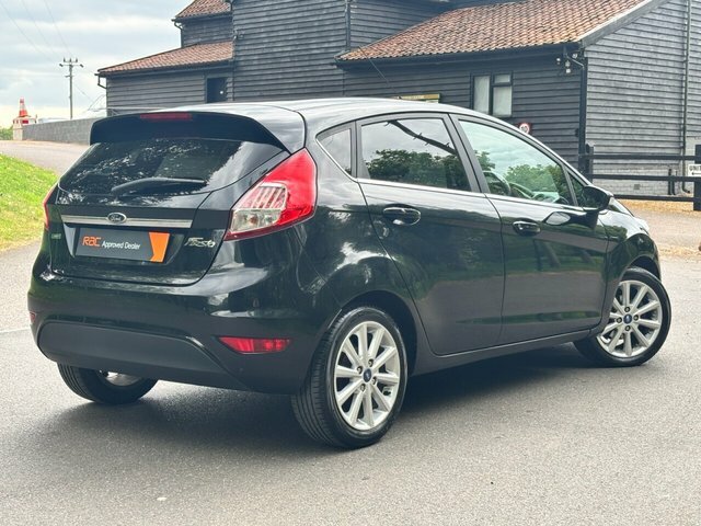 Ford Fiesta Ecoboost Titanium Hatchback EN65LKO Black #2
