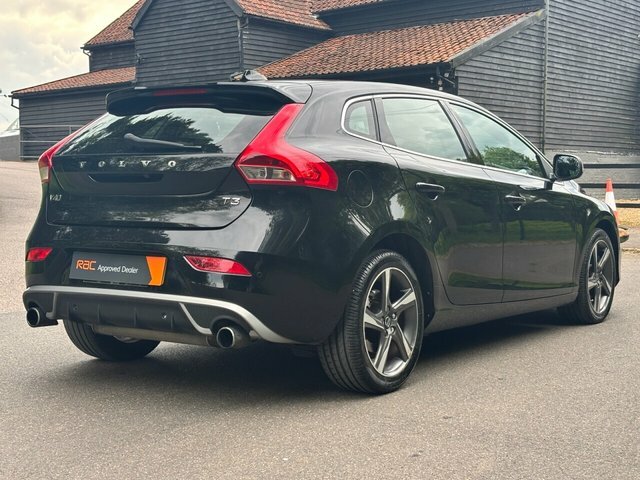 Volvo V40 T3 R-design Lux Nav Black #4