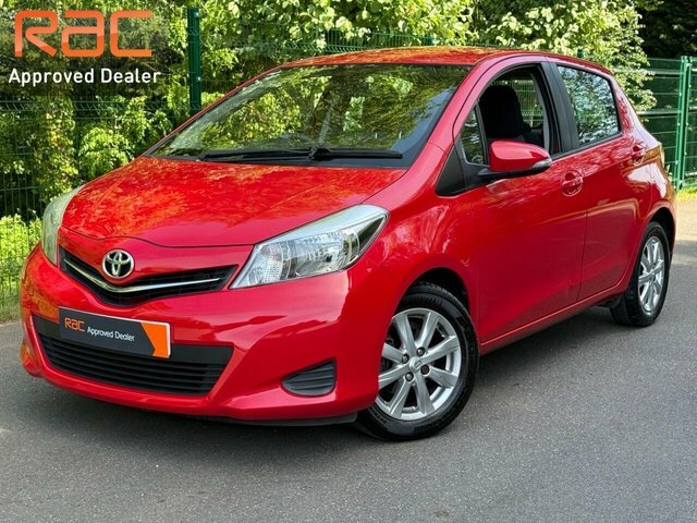 Toyota Yaris Dual Vvt-i Tr Hatchback Red