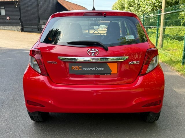 Toyota Yaris Dual Vvt-i Tr Hatchback BN63VHG Red #4
