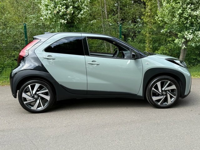 Toyota Aygo X Vvt-i Edge Hatchback EA75UDP Green #5
