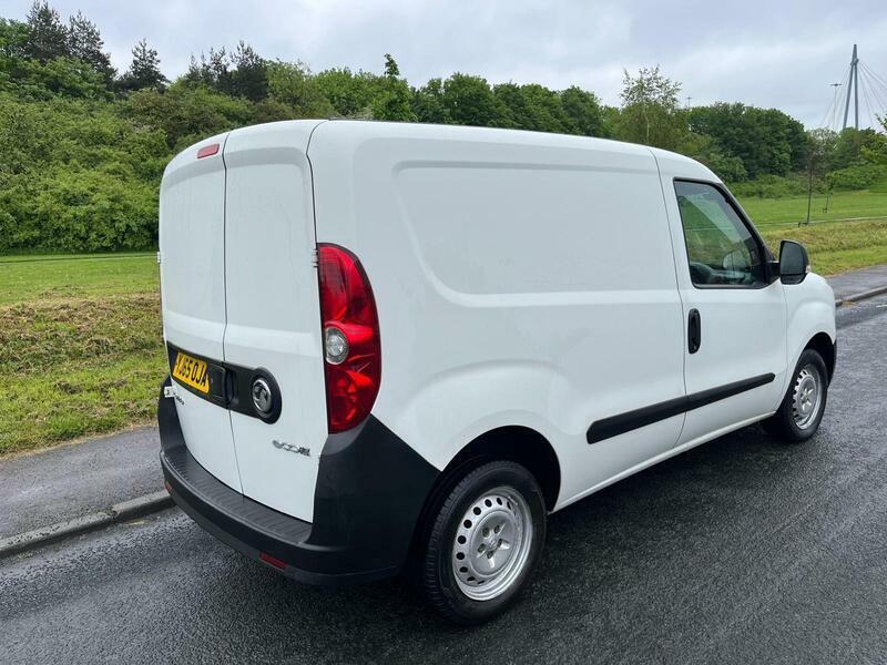Vauxhall Combo 1.3 Cdti 2000 Ecoflex 16V Panel Van Man White #2