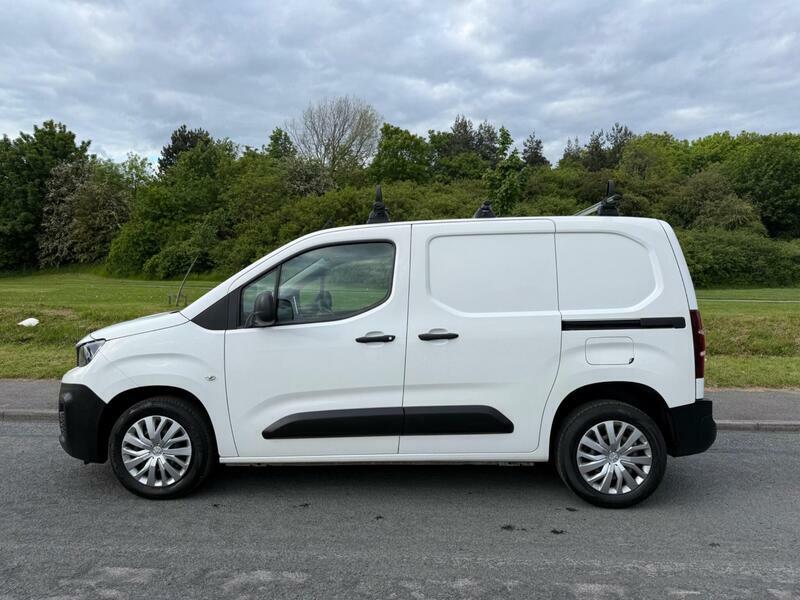 Peugeot Partner 1.6 Bluehdi 1000 Professional Standard Panel Van S NY19AVL White #4