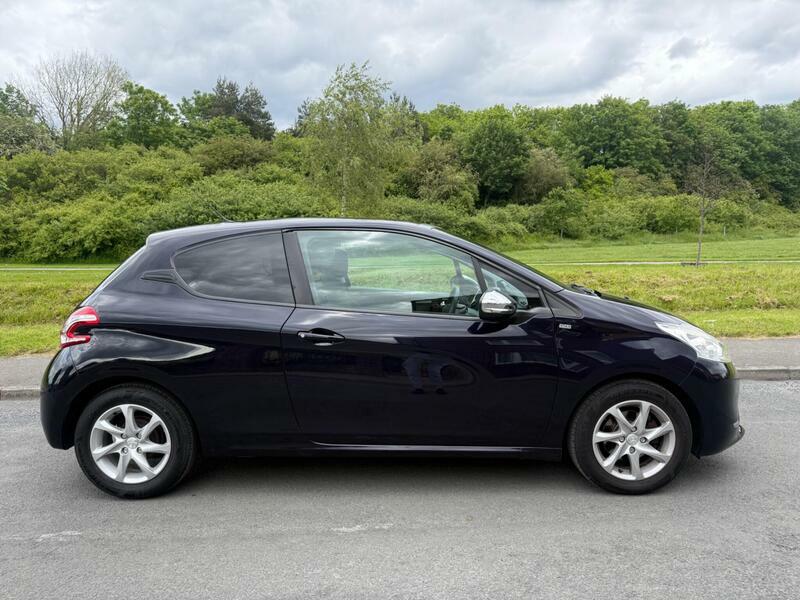 Peugeot 208 1.2 Vti Puretech Style Euro 6 Blue