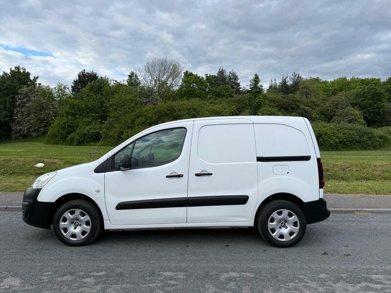 Peugeot Partner 1.6 Bluehdi 854 Professional L1 NU18CAX White #4