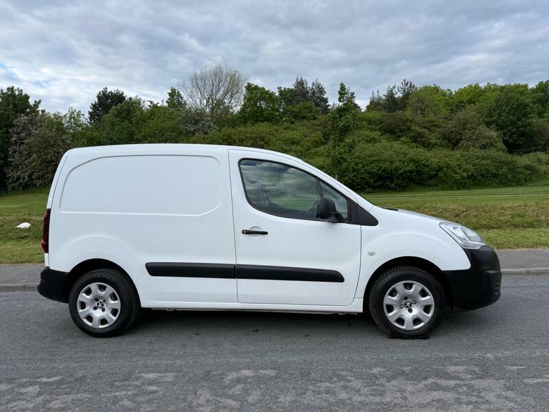 Peugeot Partner 1.6 Bluehdi 854 Professional L1 White