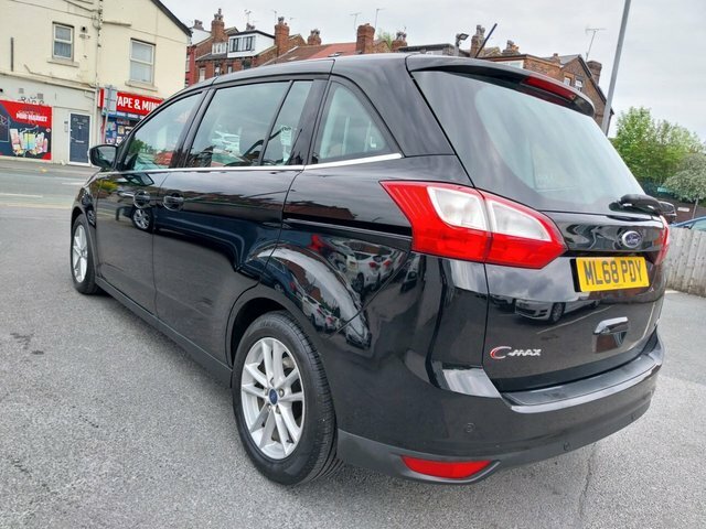 Ford Grand C-Max Grand C-max Zetec T Black #5