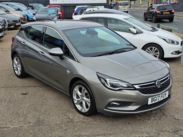 Vauxhall Astra Hatchback BG17FUY Grey #2