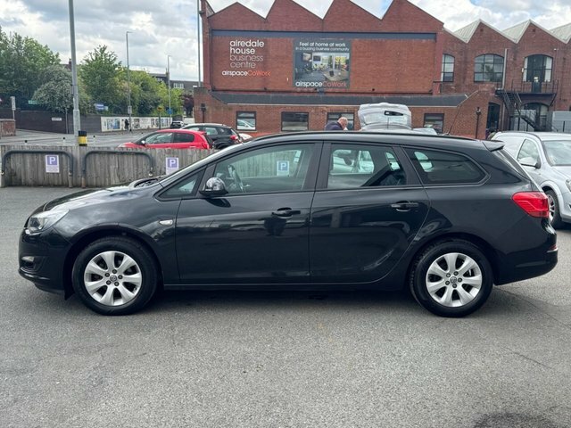 Vauxhall Astra Estate SL14DWV Black #6