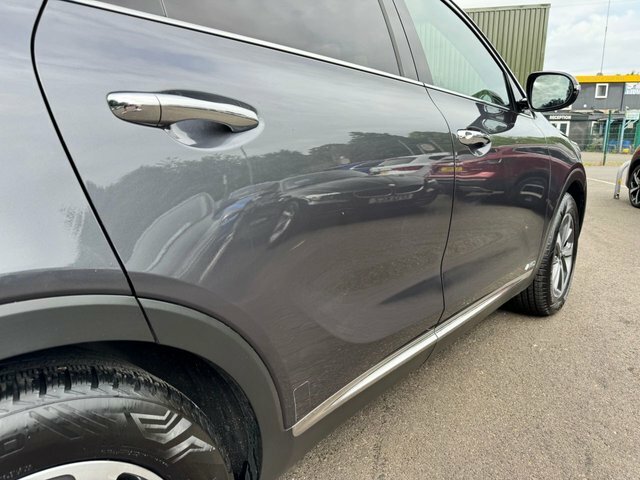Kia Sorento Suv NA19VGD Grey #5