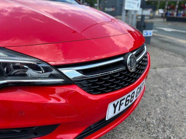 Vauxhall Astra Hatchback YF68GWY Red #5
